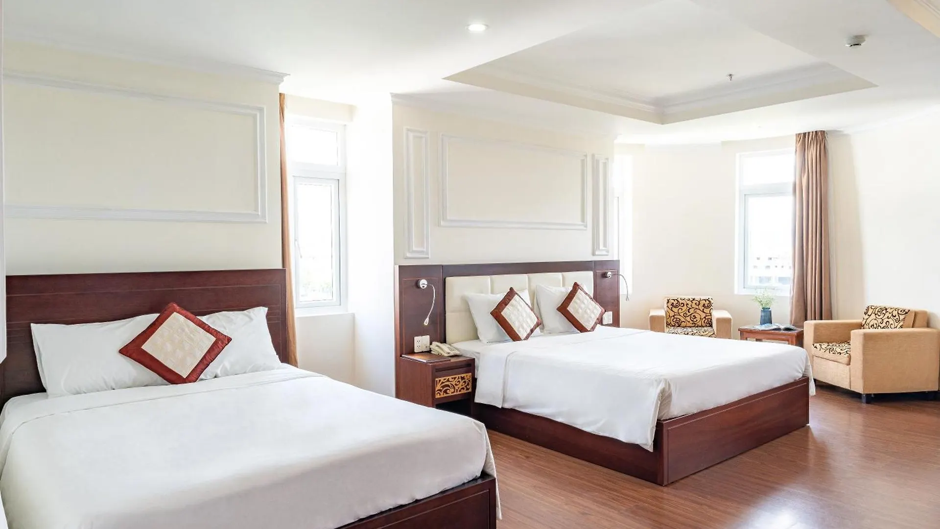 ***  Lychee Hotel Da Nang Vietnam