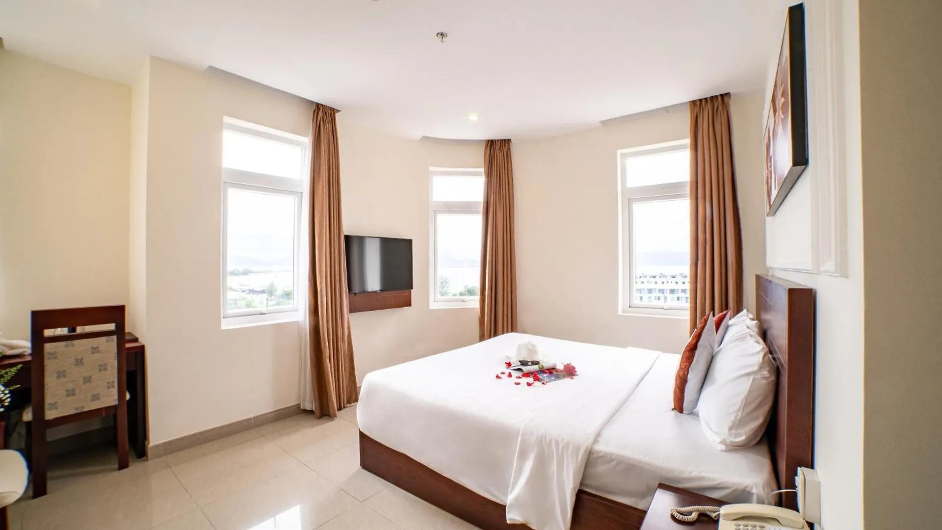 Lychee Hotel Da Nang