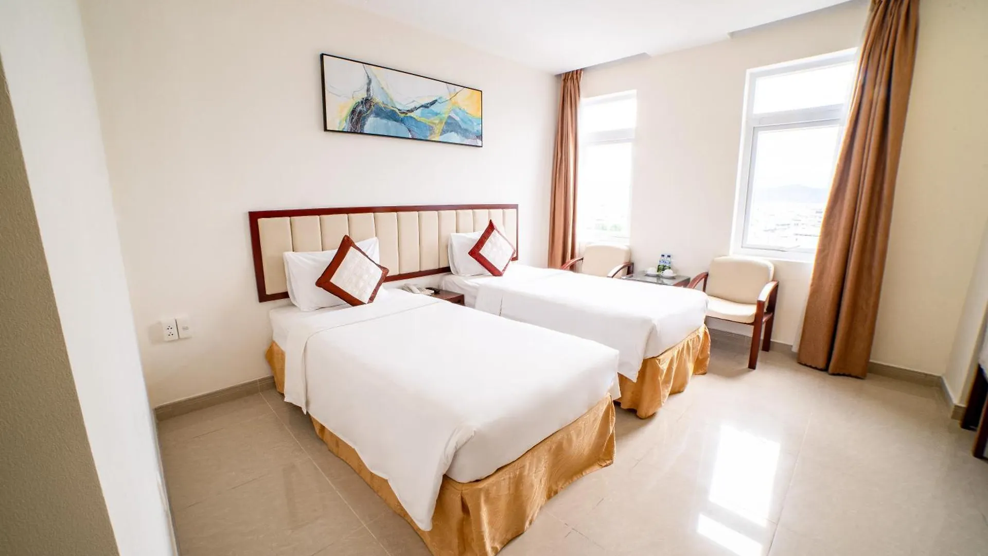 ***  Lychee Hotel Da Nang Vietnam