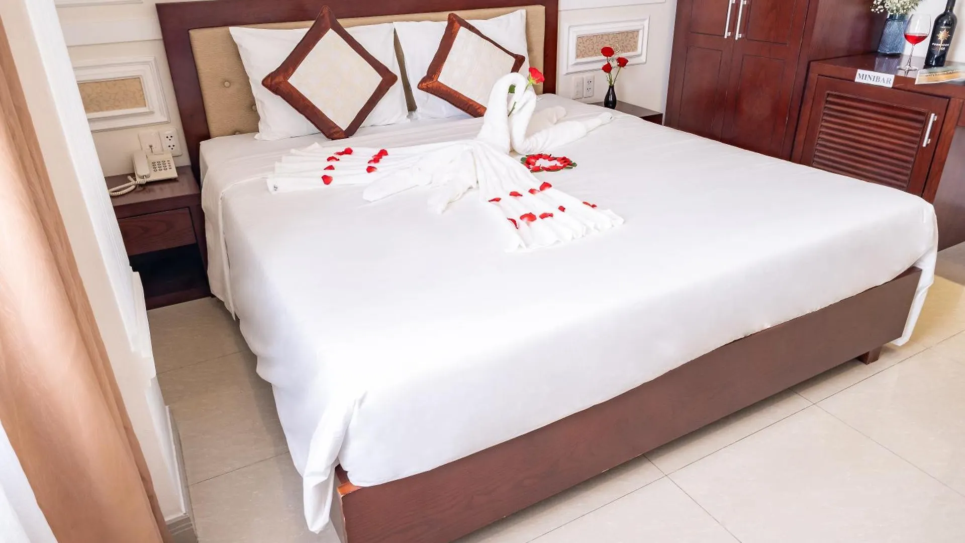 Lychee Hotel Da Nang 3*,  Vietnam
