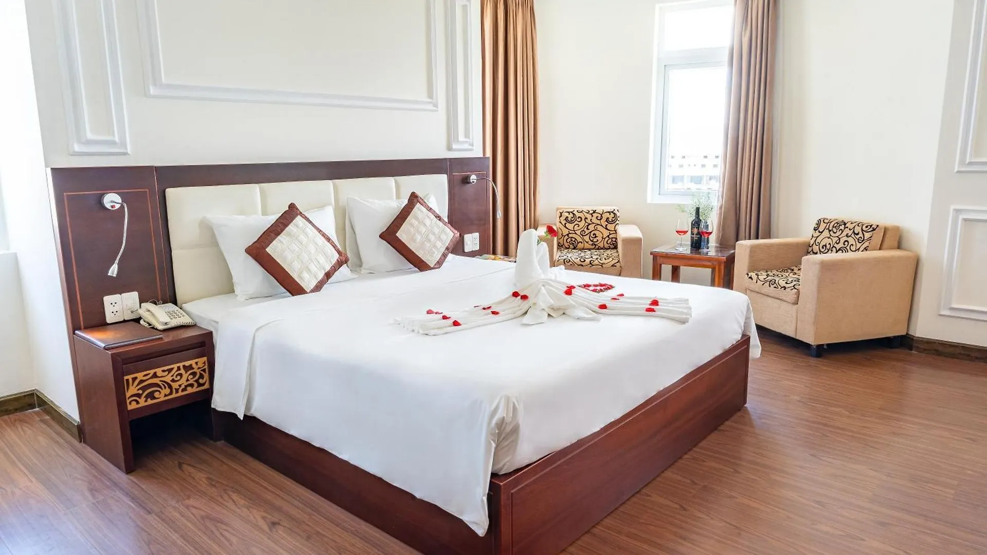 ***  דה נאנג Lychee Hotel וייטנאם